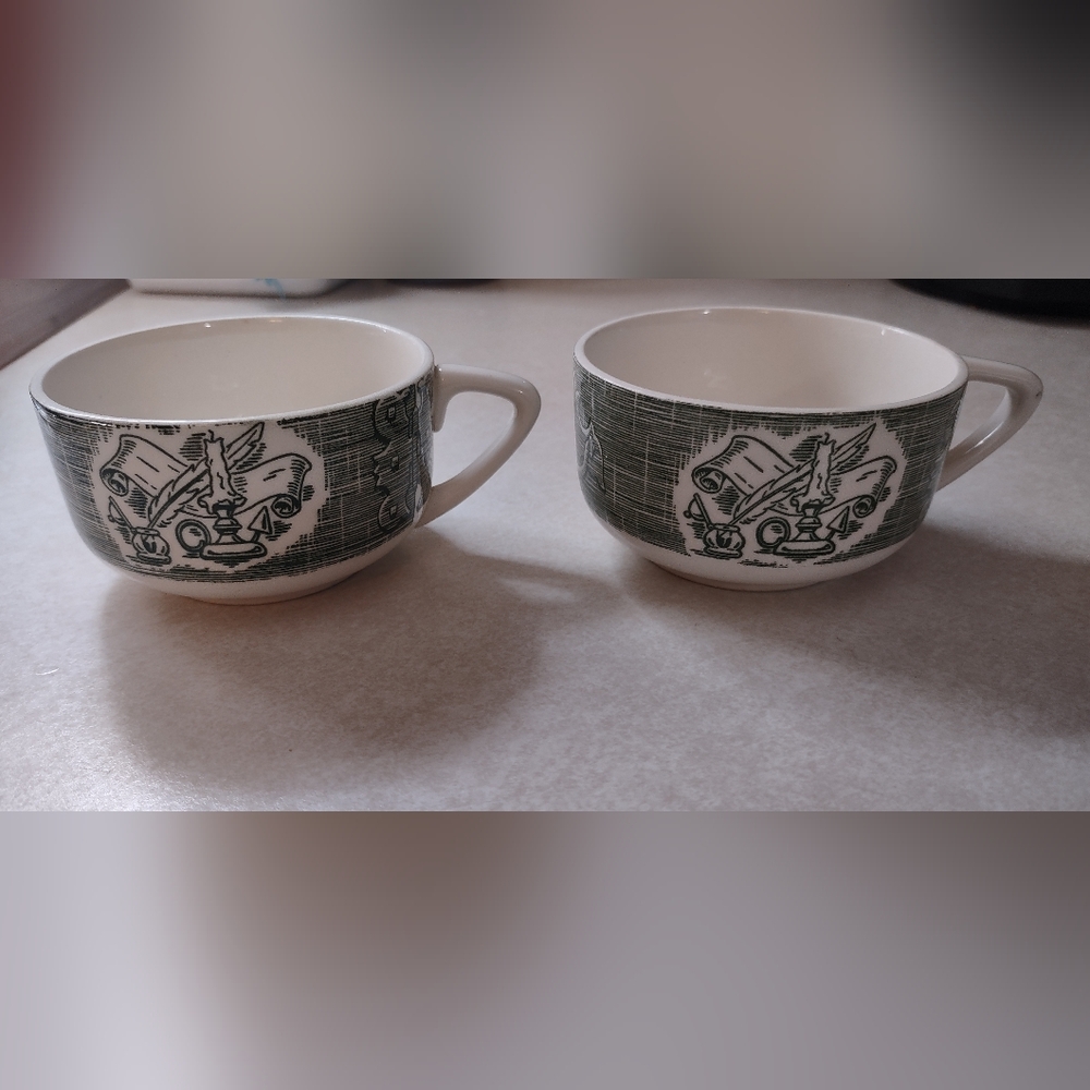 Royal China The Old Curiosity Shop 1950s Transfer Wear Green  2 Teacups